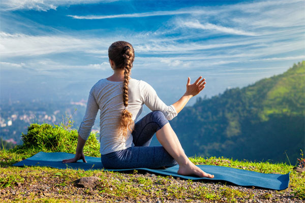 Yoga sáng sớm: Điều chỉnh cơ thể và tinh thần