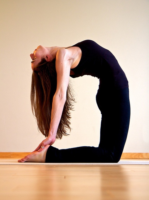 Lợi ích của tư thế quỳ ustrasana