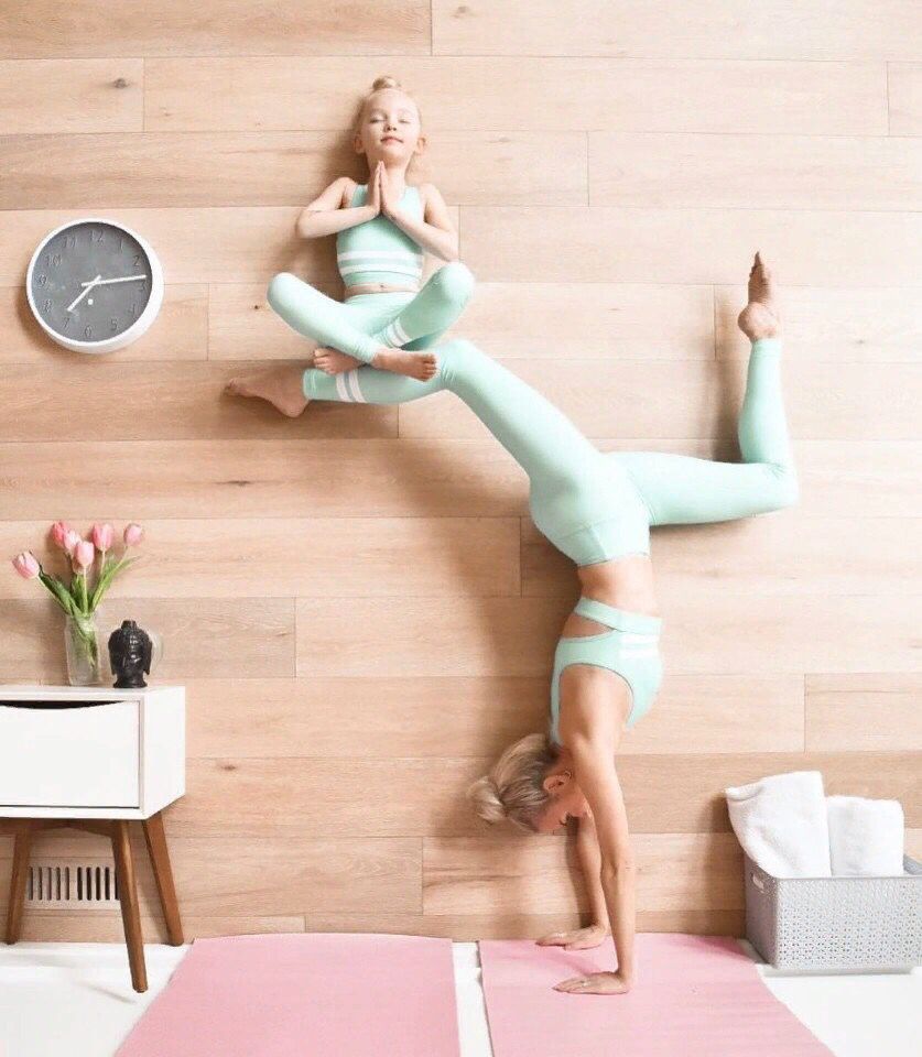 Tại sao nên cho trẻ tập yoga online cùng huấn luyện viên?